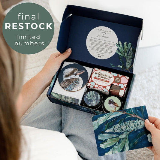 Australian candle gift pack | artist mini tins | 30+hrs burn time