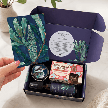 Australian artist candle +spray gift pack | BANKSIA