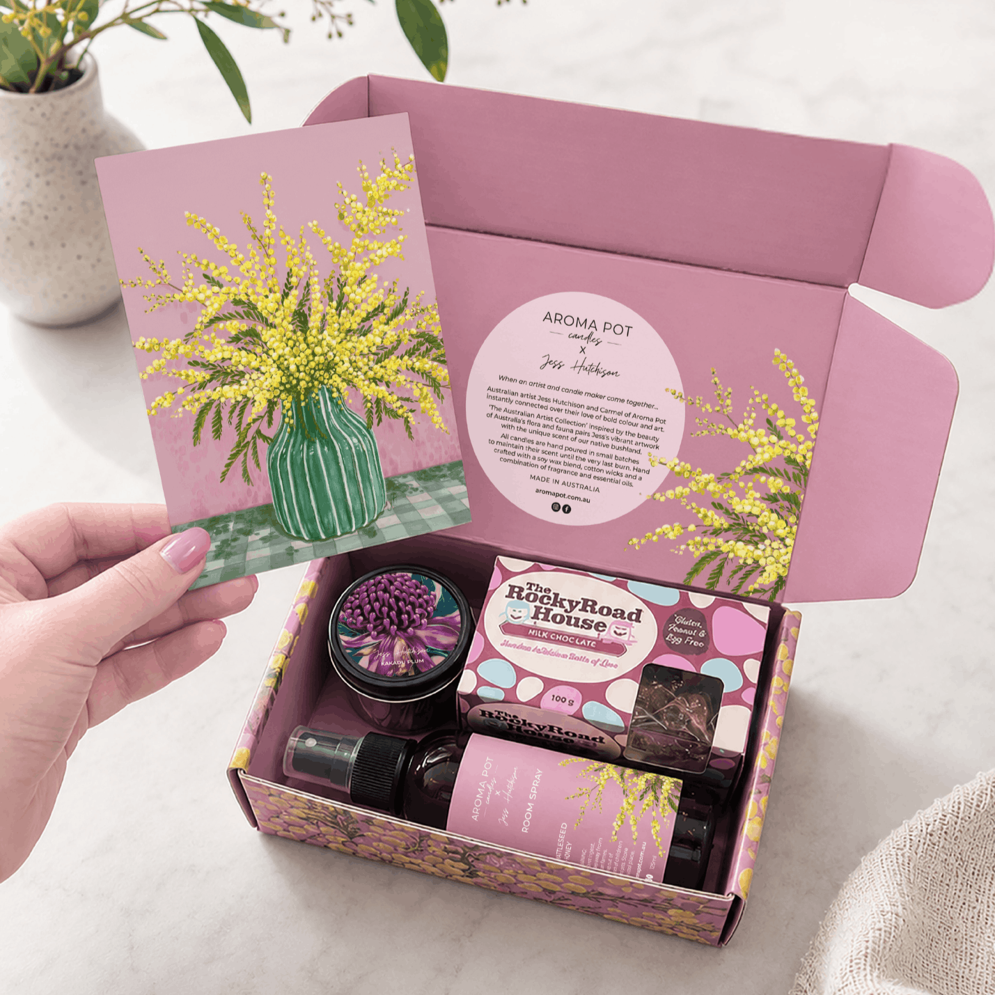 BUNDLE + SAVE - 4 x Australian artist candle + spray gift packs