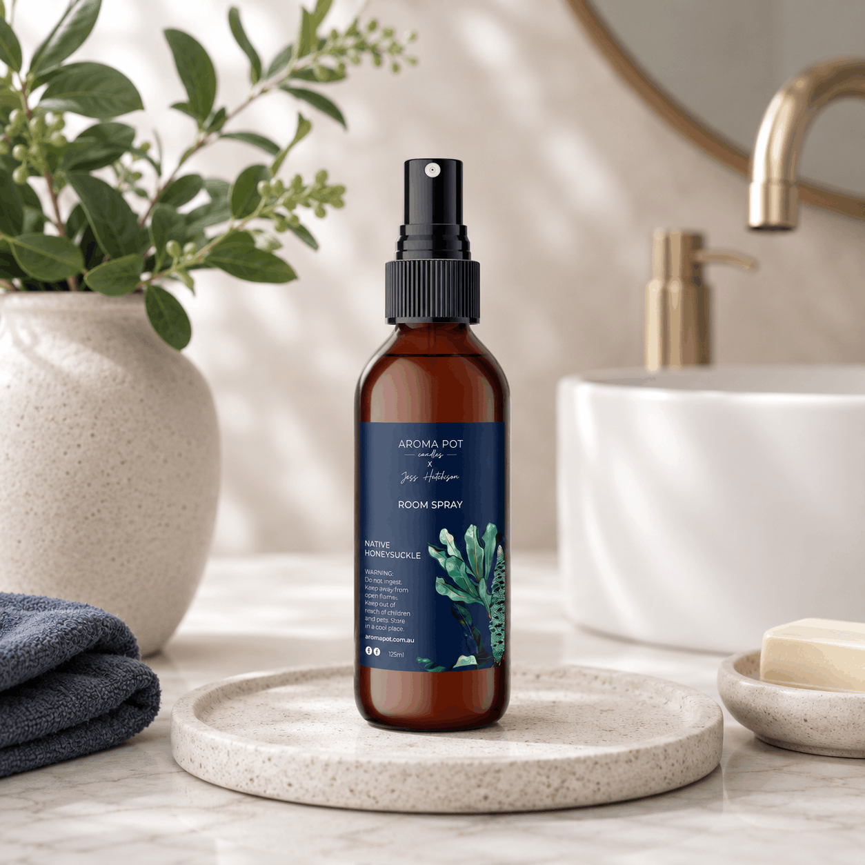 Australian artist candle +spray gift pack | BANKSIA