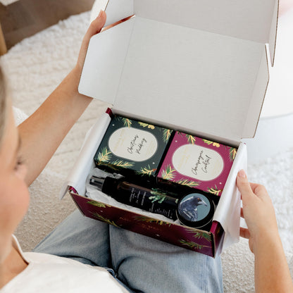 $89 Mystery Christmas candle gift pack | 115+hrs burn time | over $130 value